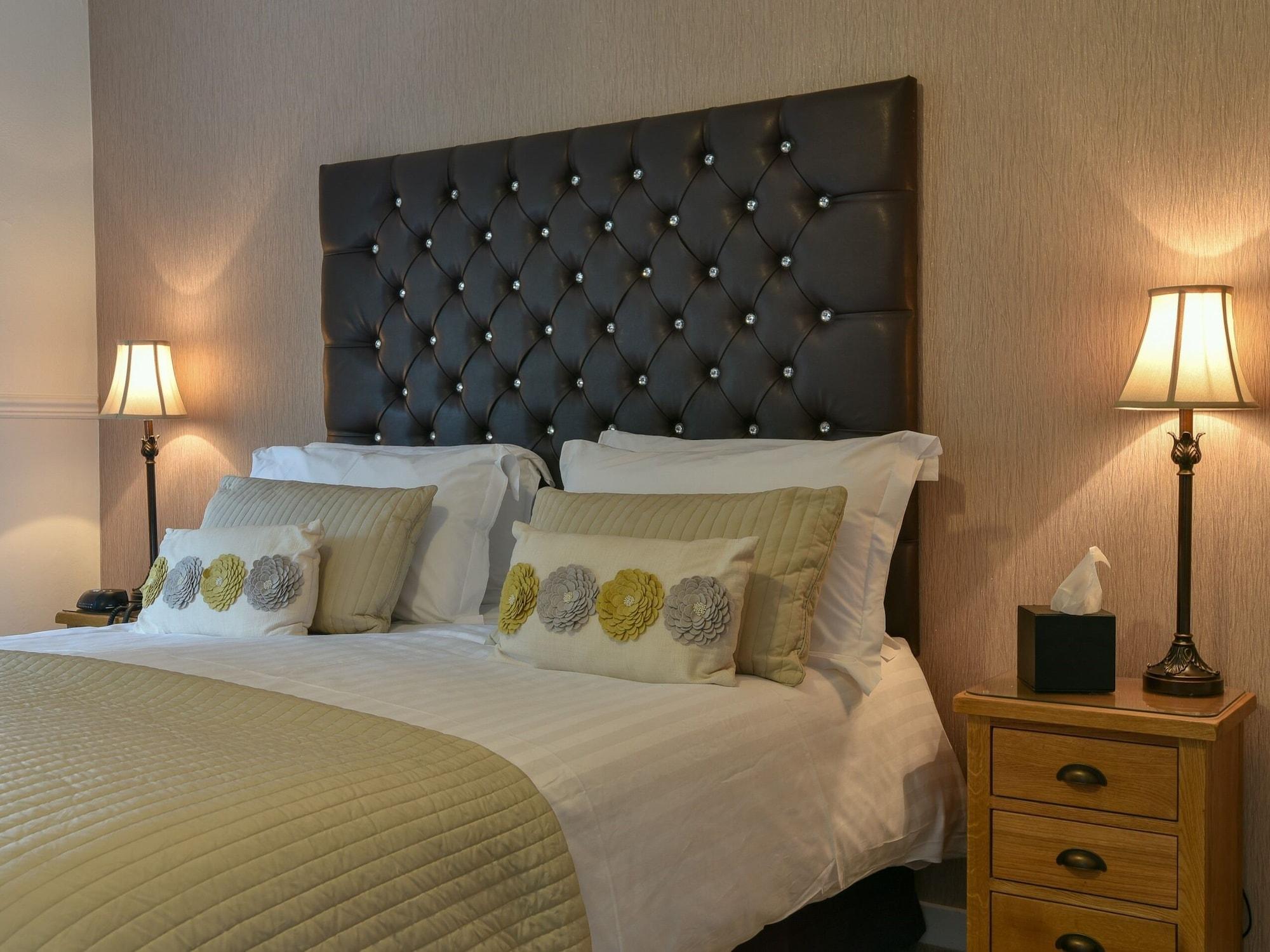 The Townhead Hotel Локърби Екстериор снимка
